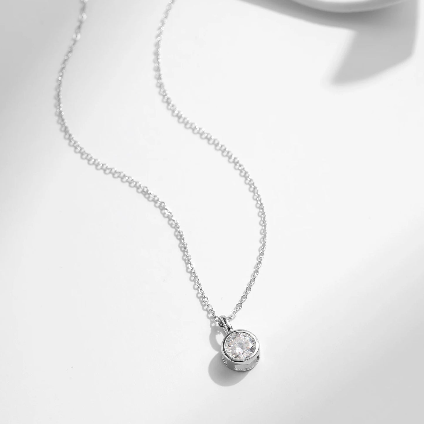 MODIAN® 1 Carat Round Bezel Moissanite Pendant Necklace