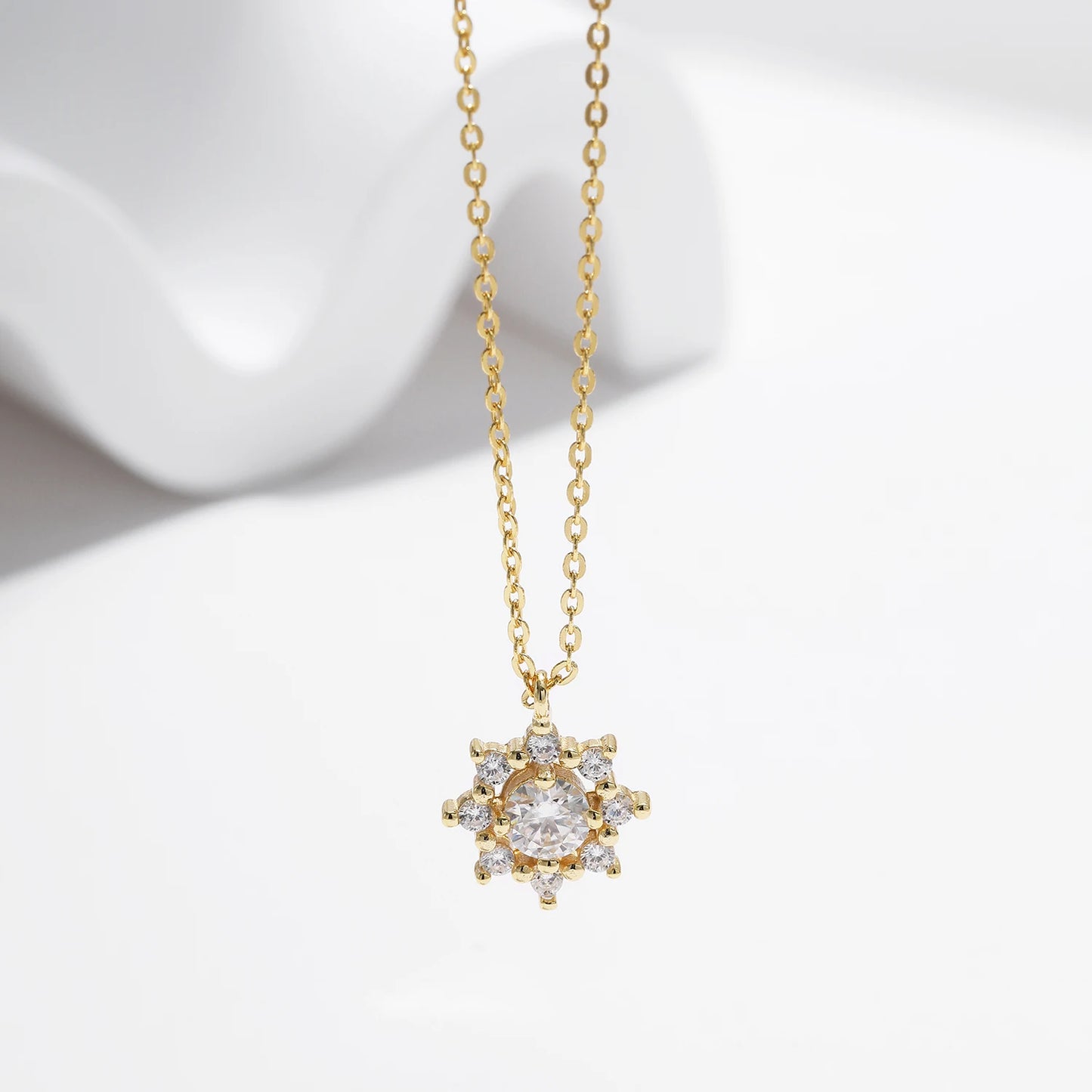 MODIAN 0.5 Carat Moissanite Snowflake Necklace