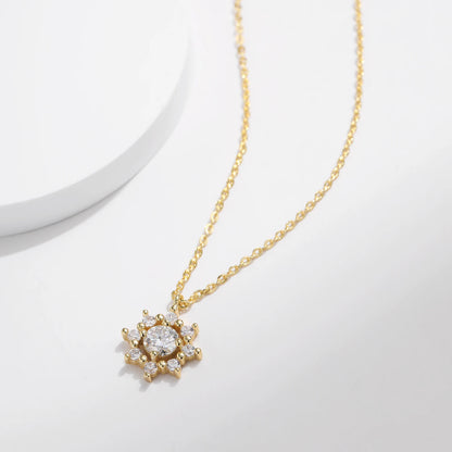 MODIAN 0.5 Carat Moissanite Snowflake Necklace